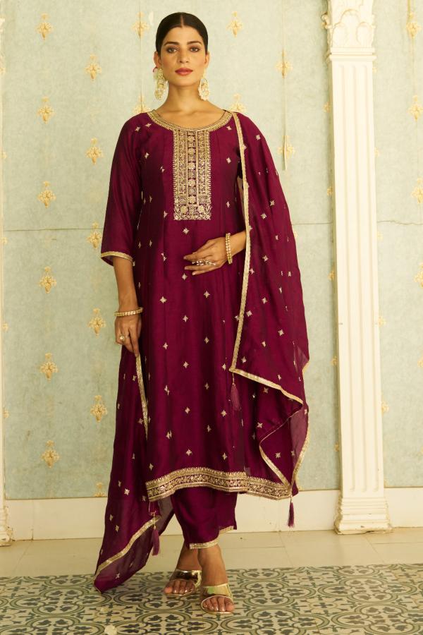 VredeVogel  Samyukta Heavy Vichitra Silk And Anarkali Style Embrodiry